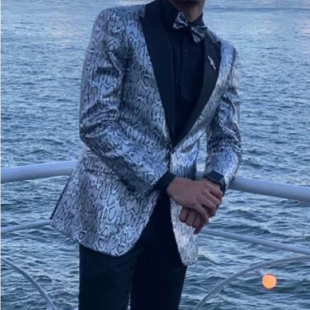 Dapper Mens Party Suit Shoes included
